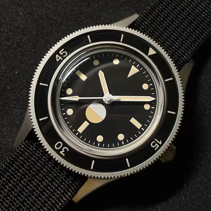 男士複古款高檔潛水表帶夜光316L不鏽鋼手表200米防水